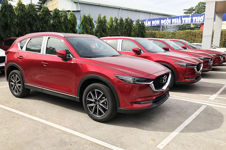 Mazda CX-5 đang giảm tới 100 triệu đồng tại Việt Nam? Mazda CX-5 dang giam toi 100 trieu dong tai Viet Nam?