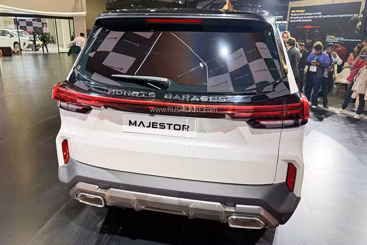 Can canh MG Majestor 2025 tu 1,17 ty dong 