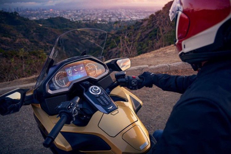 Honda Gold Wing 50th Anniversary "vàng vĩnh cửu" từ 634 triệu đồng - Hình 5 Honda Gold Wing 50th Anniversary