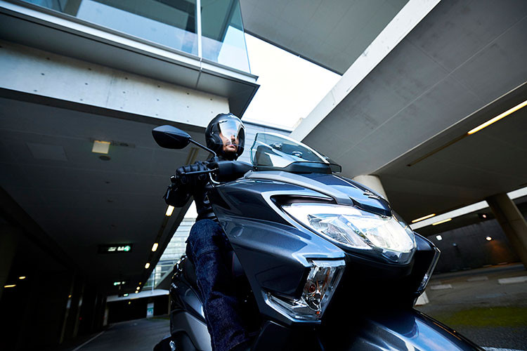 Suzuki Burgman Street 2025, xe ga cao cap chi tu 27,7 trieu dong-Hinh-3