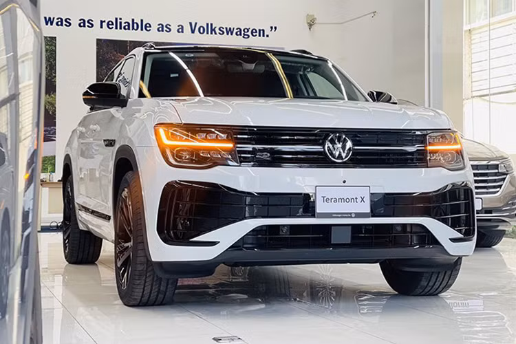 Loạt ôtô Volkswagen giảm giá tới hơn 300 triệu đồng sau Tết - Hình 3 Loat oto Volkswagen giam gia toi hon 300 trieu dong sau Tet-Hinh-3