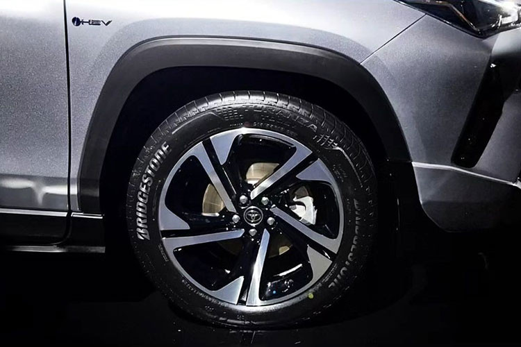 Toyota Yaris Cross nhan coc tai Viet Nam, gia khoang 700 trieu dong?-Hinh-5