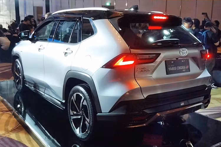 Toyota Yaris Cross nhận cọc tại Việt Nam, giá khoảng 700 triệu đồng? - Hình 10 Toyota Yaris Cross nhan coc tai Viet Nam, gia khoang 700 trieu dong?-Hinh-10