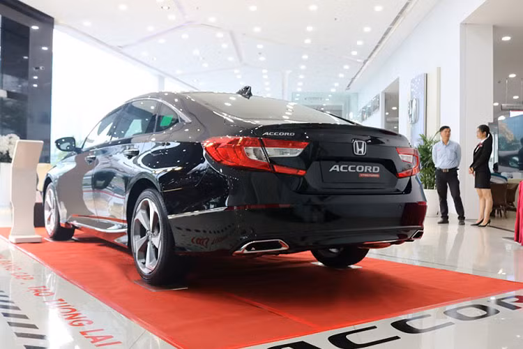 Top oto giam gia van e am nhat thi truong Viet thang 3/2025-Hinh-4