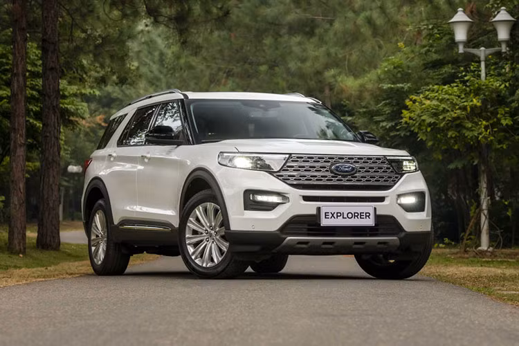 Top oto giam gia van e am nhat thi truong Viet thang 3/2025-Hinh-12