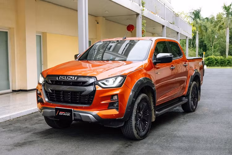 Toyota Corolla Altis lot top xe e nhat Viet Nam thang 6/2024-Hinh-9