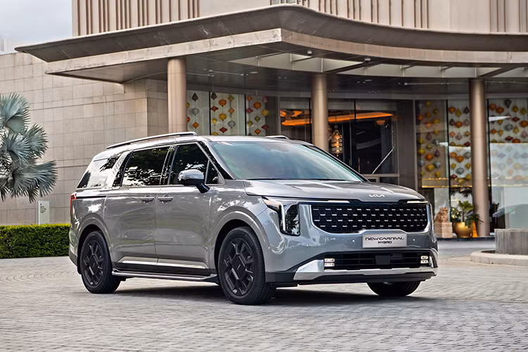 Kia New Carnival Hybrid 2025 chot gia 1,849 ty tai Viet Nam