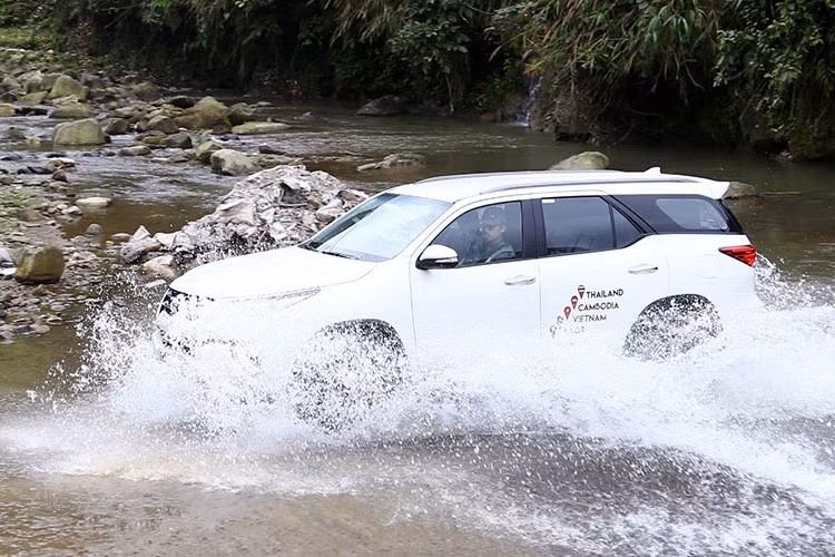 Top oto co kha nang loi nuoc tot, 