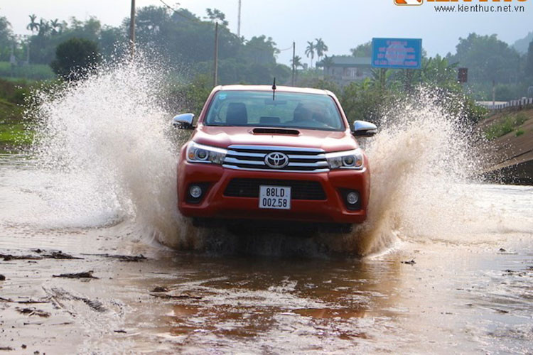 Top oto co kha nang loi nuoc tot, 