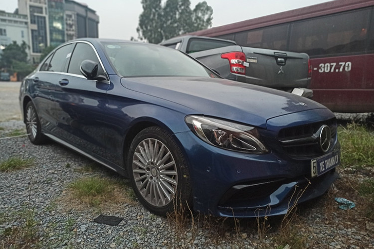 Loat oto ngan hang thanh ly tu vai chuc trieu dong, re ngang xe may-Hinh-2