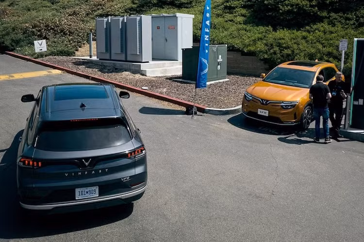 Ong Pham Nhat Vuong lot top 50 nguoi co anh huong nhat nganh oto-Hinh-3