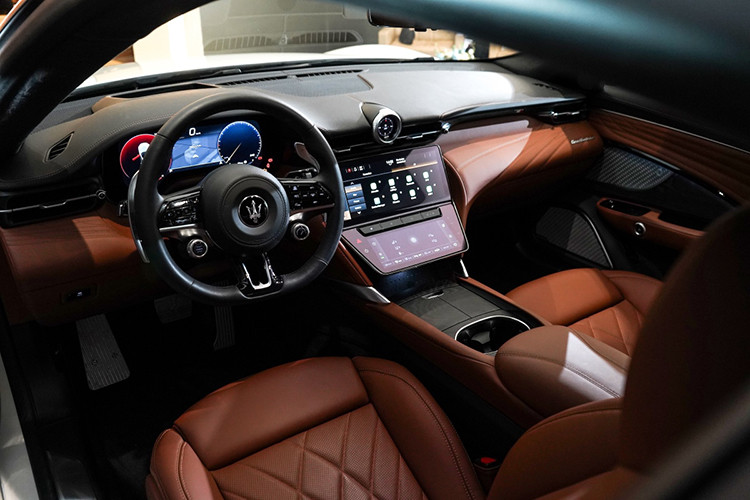 Loạt ôtô "sang chảnh" tiền tỷ mở bán Việt Nam cuối năm 2024 - Hình 2 Loat oto