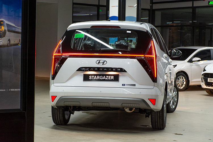 Hyundai Stargazer 7 cho tai Viet Nam dang re ngang xe hang A?-Hinh-7