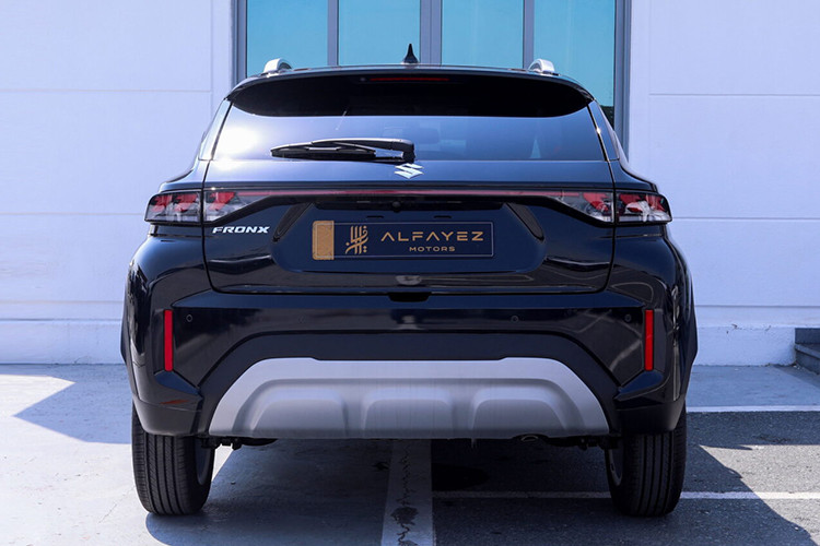 Suzuki Fronx 2025 giá rẻ sắp về Việt Nam, đấu Toyota Raize - Hình 11 Suzuki Fronx 2025 gia re sap ve Viet Nam, dau Toyota Raize-Hinh-11