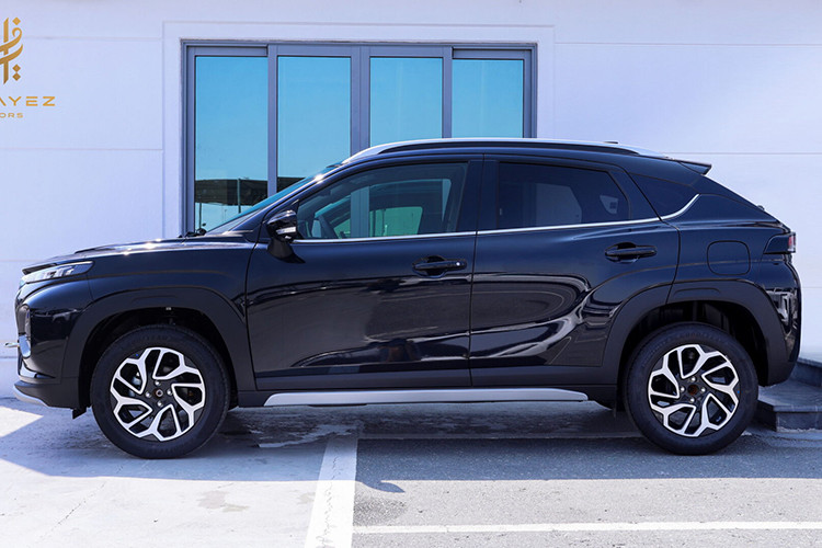 Suzuki Fronx 2025 giá rẻ sắp về Việt Nam, đấu Toyota Raize - Hình 2 Suzuki Fronx 2025 gia re sap ve Viet Nam, dau Toyota Raize-Hinh-2