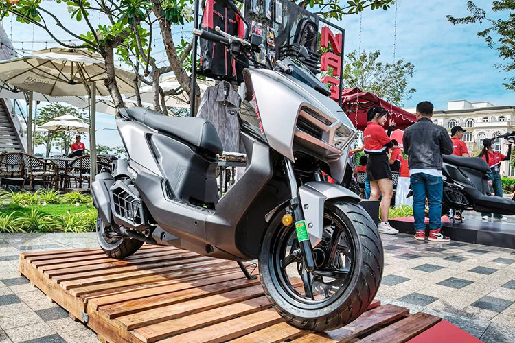 Can canh xe ga SYM NAGA 150 tu 49,5 trieu tai Viet Nam