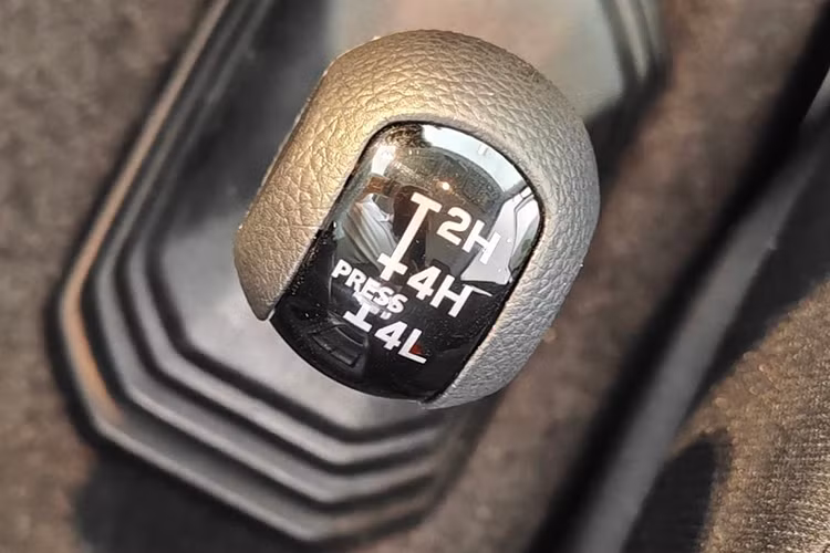 Suzuki Jimny 2024 chinh thuc ra mat Viet Nam, tu 789 trieu dong-Hinh-10