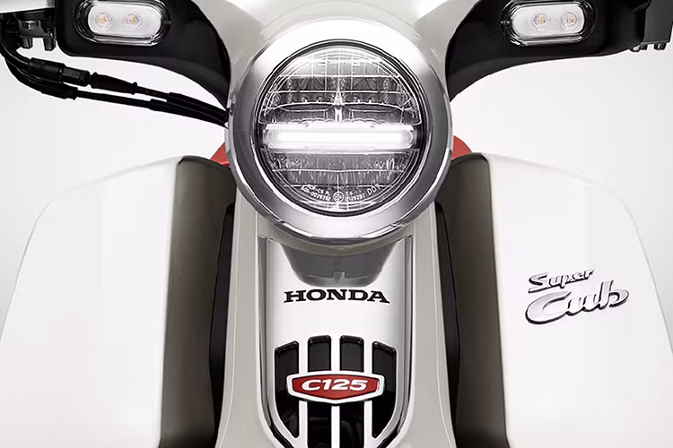 Honda Super Cub C125 dac biet tu 71 trieu dong, cho ve Viet Nam-Hinh-3