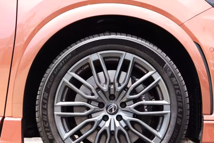 Lexus RX hybrid 2025 sap ban tai Viet Nam, khoang 3,5 ty dong-Hinh-5