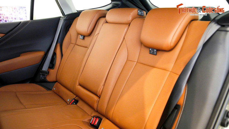 Subaru Outback tại Việt Nam - an toàn và vững bền cho người sử dụng - Hình 7 Subaru Outback tai Viet Nam - an toan va vung ben cho nguoi su dung-Hinh-7