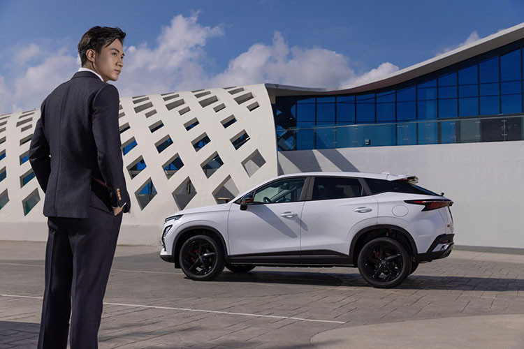 Xu huong tieu dung oto 2025 - cong nghe va tien nghi len ngoi-Hinh-4