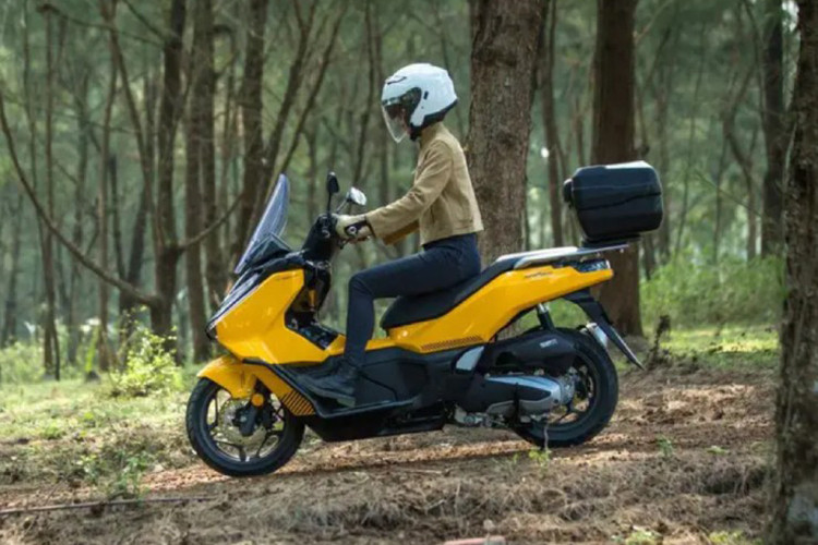 Can canh Honda NWG150 2025, 