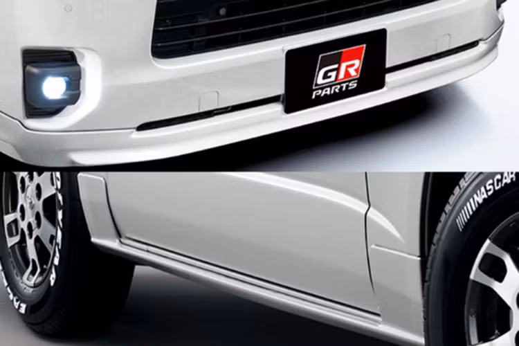Trong đó, phiên bản cao cấp Toyota Hiace Super GL Dark Prime S sẽ có thêm hai tùy chọn nâng cấp phong cách từ GR Parts, gồm Model 1 và Model 2, mang đến diện mạo hoàn toàn mới cho mẫu xe vốn quen thuộc với vai trò vận tải.