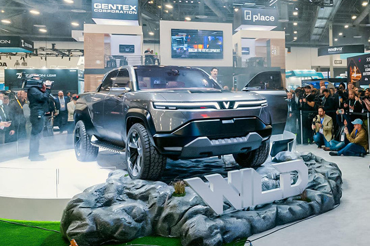 Can canh VinFast VF Wild - ban tai dien Viet Nam vua ra mat tai My