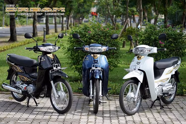 Can canh Honda Dream 2024 hon 60 trieu dau tien ve Viet Nam