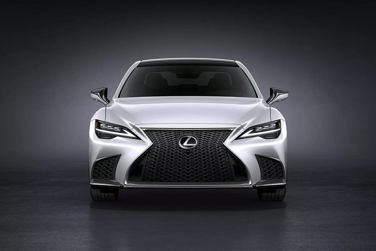 Lexus LS ngung ban vi 