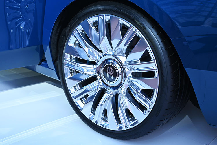 Rolls-Royce Ghost Series II ra mat dai gia Viet, tu 34,9 ty-Hinh-5