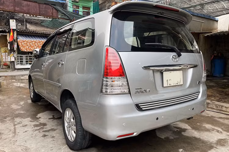 Bộ 3 ôtô tiết kiệm nhiên liệu đáng mua tầm giá chỉ 200 triệu đồng - Hình 7 Bo 3 oto tiet kiem nhien lieu dang mua tam gia chi 200 trieu dong-Hinh-7