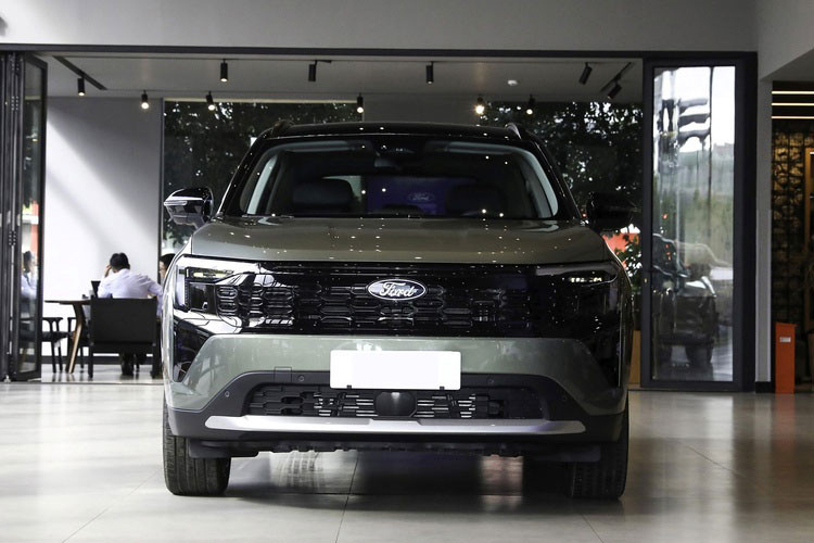 Ford Territory 2025 da ve Viet Nam, Mazda CX-5 de chung?-Hinh-12