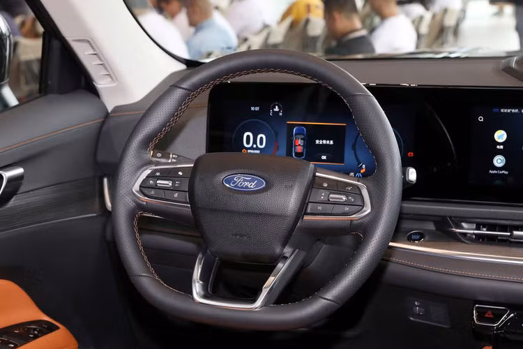 Ford Territory 2025 da ve Viet Nam, Mazda CX-5 de chung?-Hinh-9