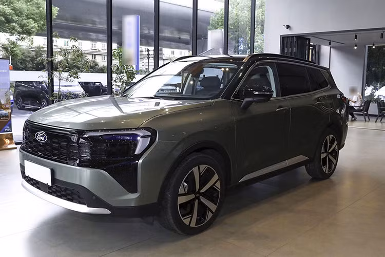 Ford Territory 2025 da ve Viet Nam, Mazda CX-5 de chung?-Hinh-2