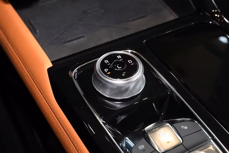 Ford Territory 2025 da ve Viet Nam, Mazda CX-5 de chung?-Hinh-10