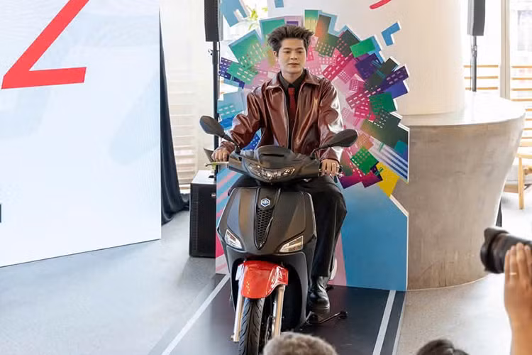 Piaggio Liberty 2025 tu 57 trieu tai Viet Nam, 
