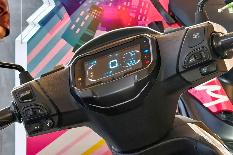 Piaggio Liberty 2025 tu 57 trieu tai Viet Nam, 