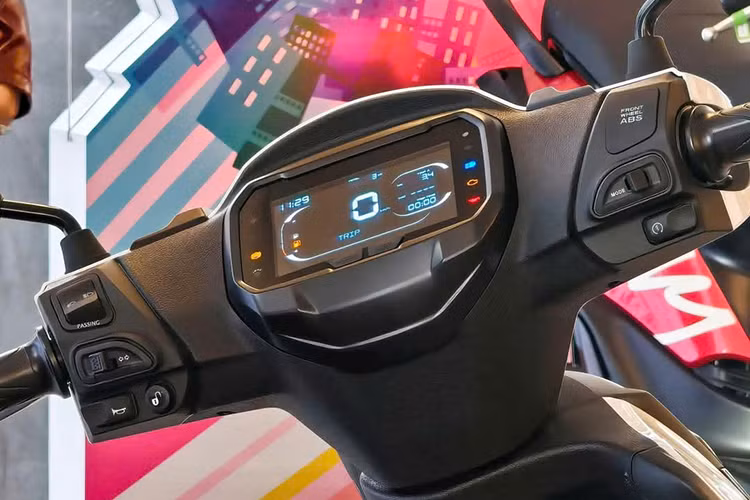 Piaggio Liberty 2025 tu 57 trieu tai Viet Nam, 