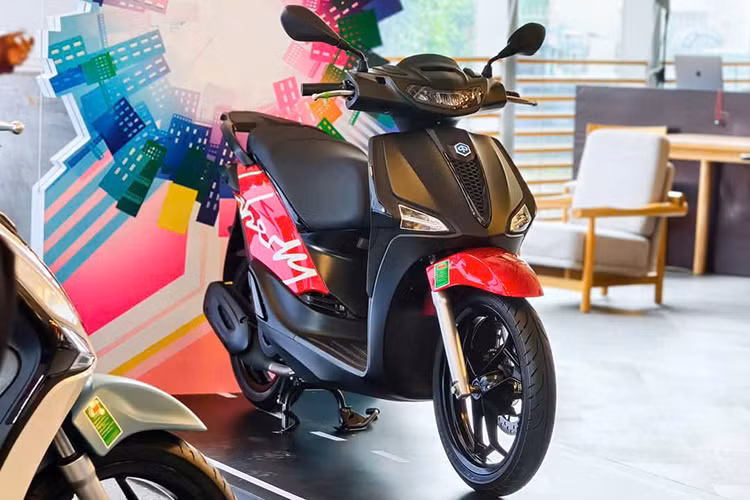 Piaggio Liberty 2025 tu 57 trieu tai Viet Nam, 