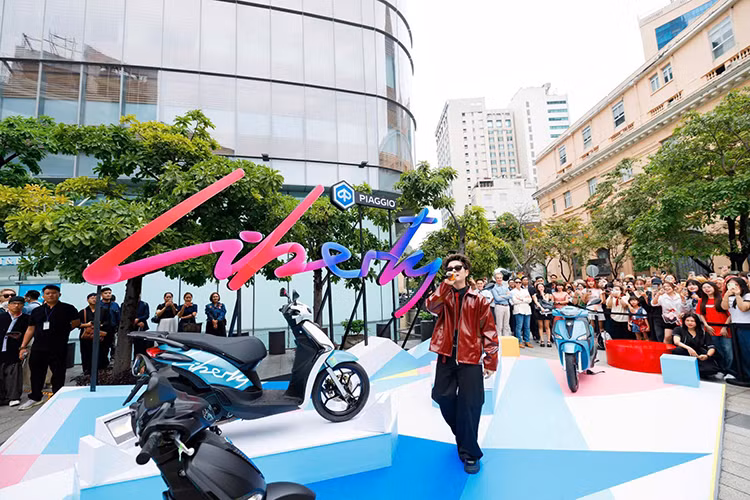 Piaggio Liberty 2025 tu 57 trieu tai Viet Nam, 