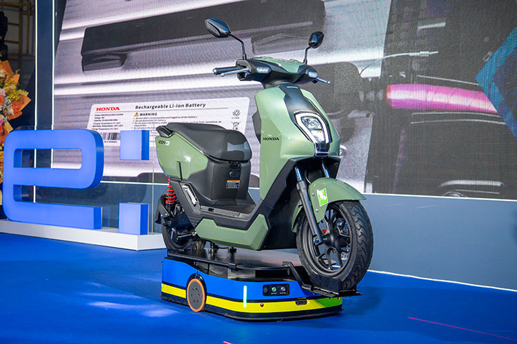 Honda ICON e: - xe may dien lap rap Viet Nam duoi 30 trieu dong-Hinh-10