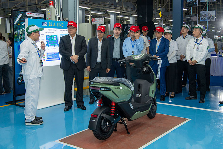 Honda ICON e: - xe may dien lap rap Viet Nam duoi 30 trieu dong-Hinh-3