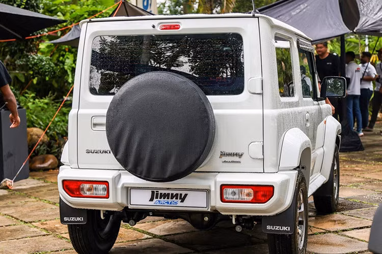 Suzuki Jimny Arctic 