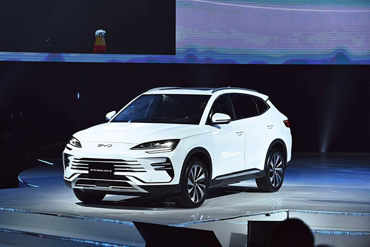 BYD Sealion 6 tu 839 trieu dong, co gi de dau Jaecoo J7 PHEV?