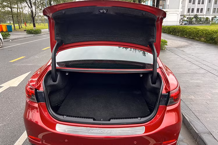 Co nen mua Mazda6 2018 cu tai Viet Nam gia tu hon 400 trieu dong?-Hinh-9