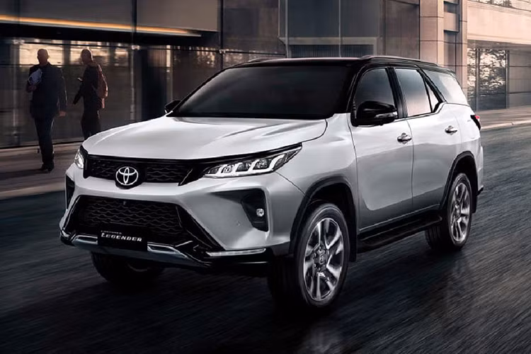 Toyota Fortuner S 2024 giá rẻ 924 triệu đồng sắp về Việt Nam? Toyota Fortuner S 2024 gia re 924 trieu dong sap ve Viet Nam?
