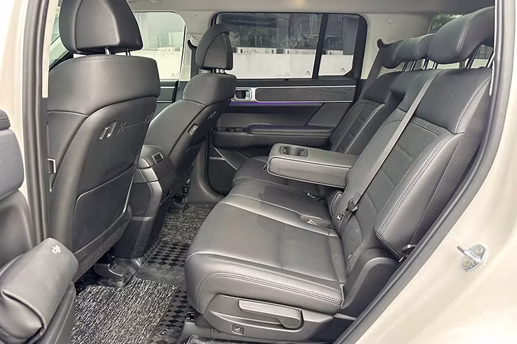 Hyundai SantaFe 2024 chay 12.000km, rao ban 1,2 ty tai Ha Noi-Hinh-8