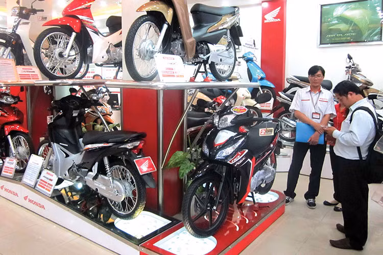 Honda Viet Nam tang gia hang loat xe may, cao nhat 2 trieu dong-Hinh-2