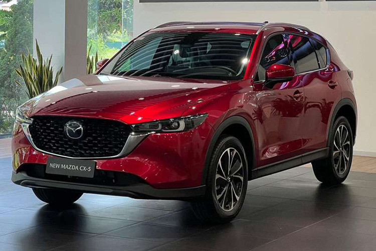 Gia xe Mazda CX-5 va CX-8 giam, re nhat phan khuc o Viet Nam
